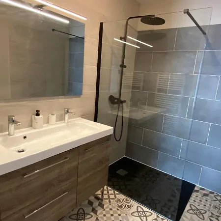 Maison Les Sables-d'olonne, 3 Pieces, 4 Personnes - Fr-1-92-930 בית נופש